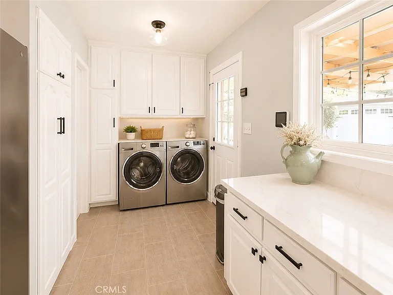 2420 W 116th St — Photo 8