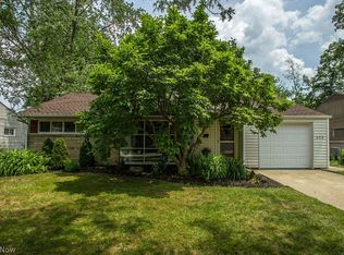 433 Lynn Dr, Berea, OH 44017