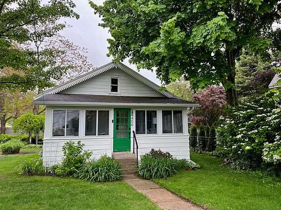 3rd image of 410 N Shore Dr #406