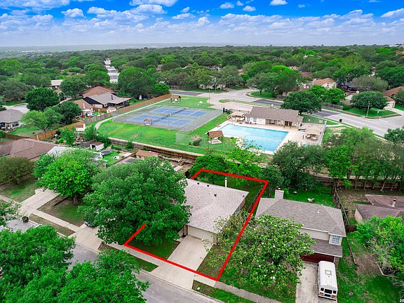 3rd image of 2613 KLINE CIR