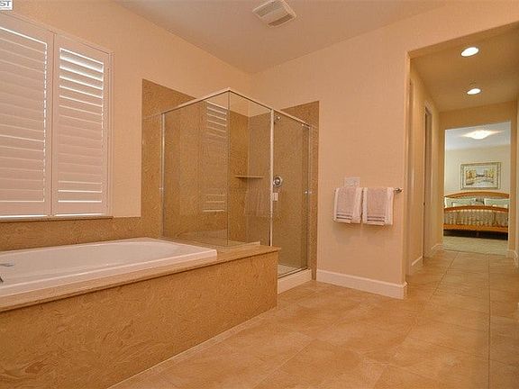 5th image of 7797 Kelly Canyon Dr