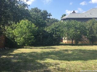 2470 Oakline Dr, San Antonio, TX 78232