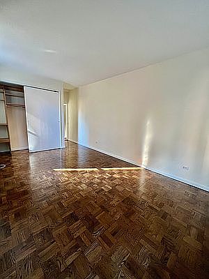 3rd image of 170 E 83rd St APT 2M