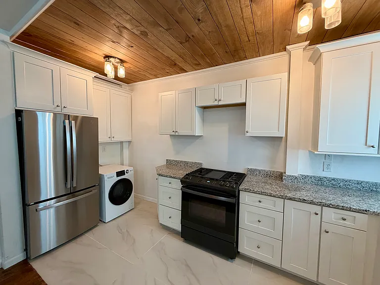 628 Rutledge Ave — Photo 6
