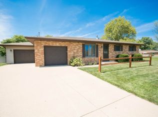 119 E Jadewood St, Morton, IL
