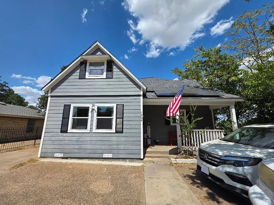 1404 Clinton Ave