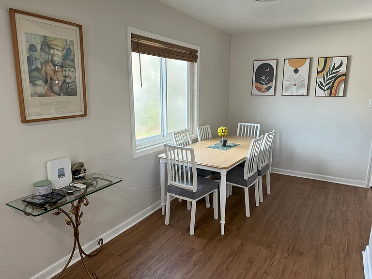 319 N Clementine St — Photo 18
