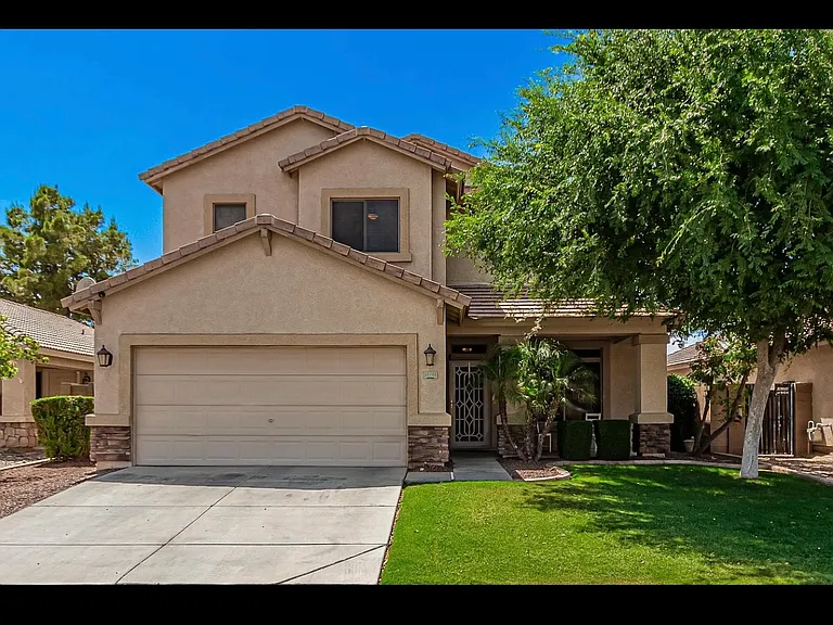 14744 N 132nd Dr — Photo 3