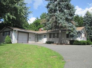 5 Upham St, Peabody, MA 01960