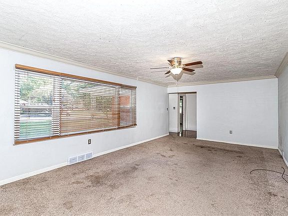 3rd image of 4630 S Senate Ave
