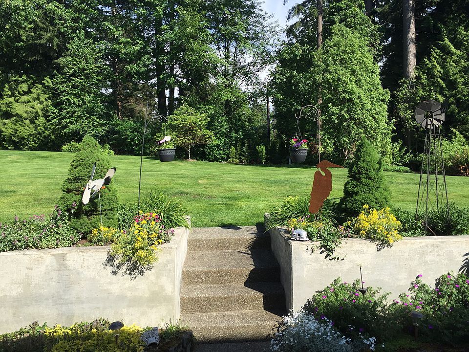 2nd image of 6012 178th St SE