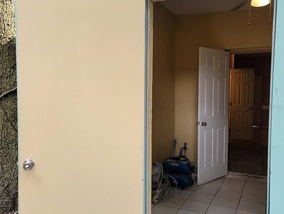 4th image of 107 E CYPRESS STREET