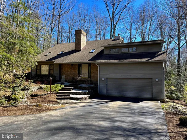 2017 Huntcliff Dr, Gambrills, MD 21054