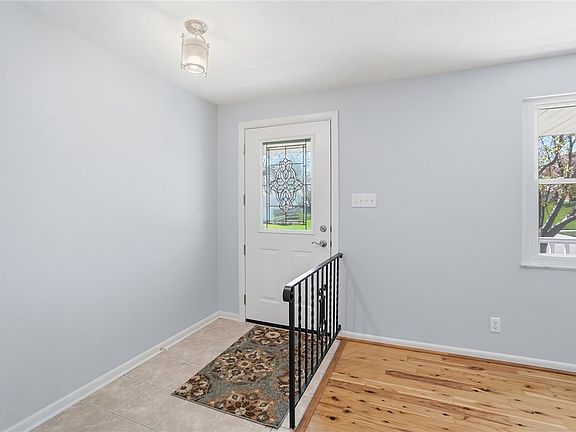 5th image of 1331 Horizon Dr