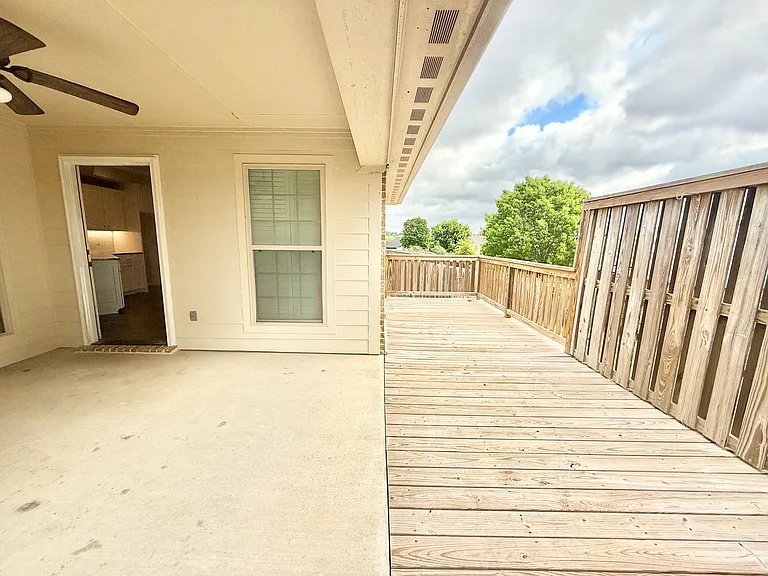 7326 Harpers Ridge Ln — Photo 20