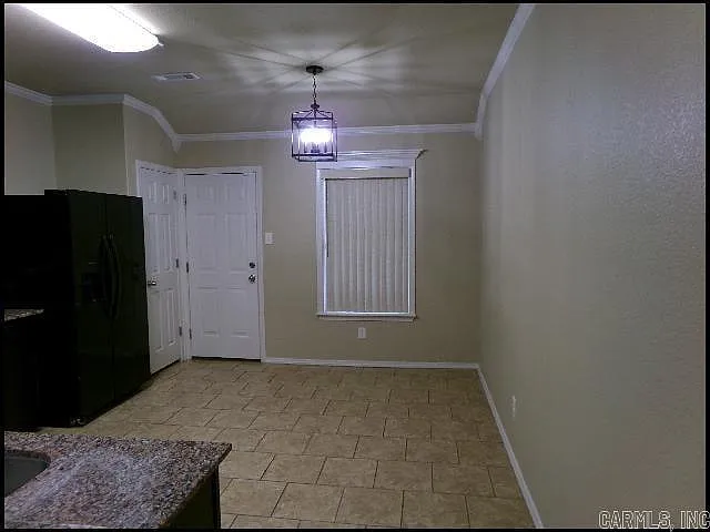 9112 Pleasant Valley Dr — Photo 5
