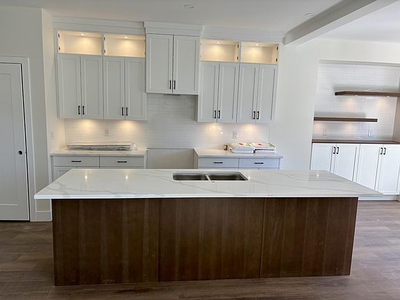 3rd image of 7033 Eden Dr