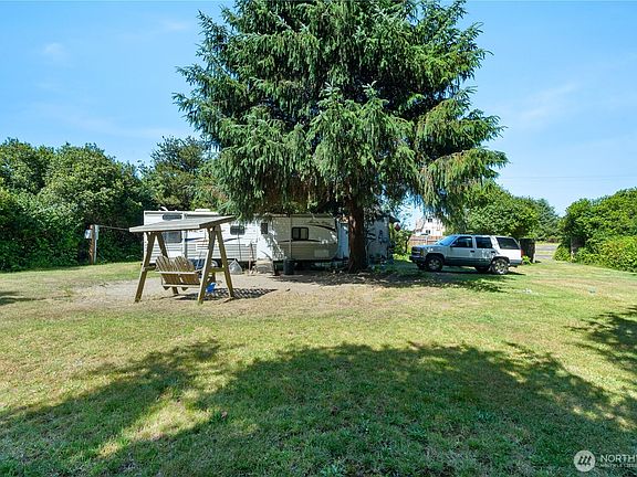 3rd image of 370 -360 Ocean Shores Boulevard SW