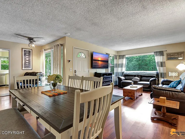 4521 Arctic Blvd #B — Photo 12