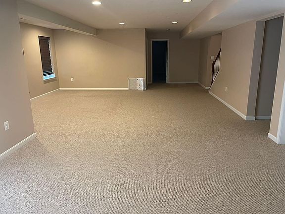 5th image of 3087 American Eagle Blvd