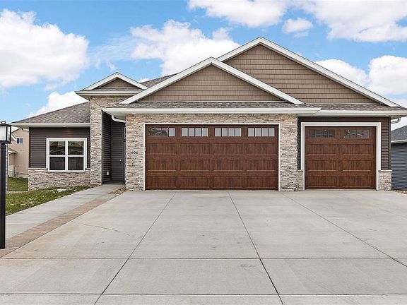 2nd image of 606 Rolling Hills Dr
