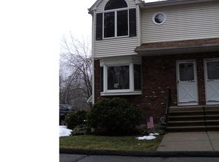 5 Cranberry Holw, Enfield, CT 06082