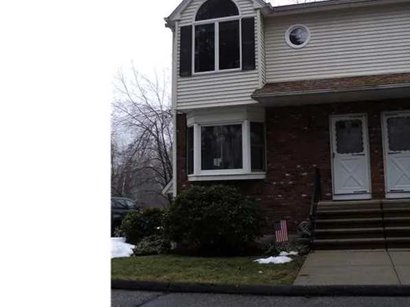 5 Cranberry Holw, Enfield, CT 06082
