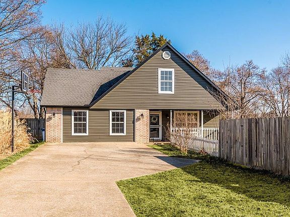 2nd image of 2901 Levi Ln