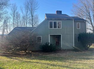 724 Pond Rd, Shelburne, VT 05482