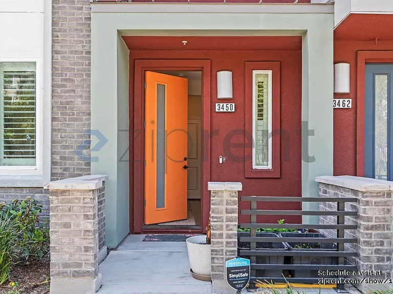 3450 Dublin Blvd — Photo 2