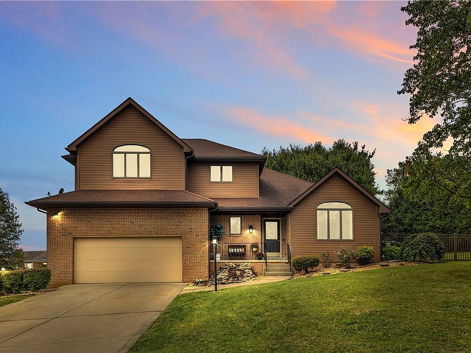 1st image of 2 Brook Valley Dr