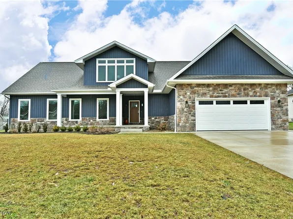 237 Country Club Dr SE, Warren, OH 44484