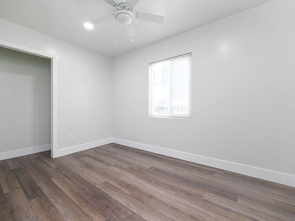 5th image of 1104 E Ave