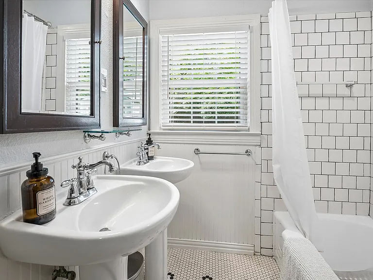 7038 Coronado Ave — Photo 12