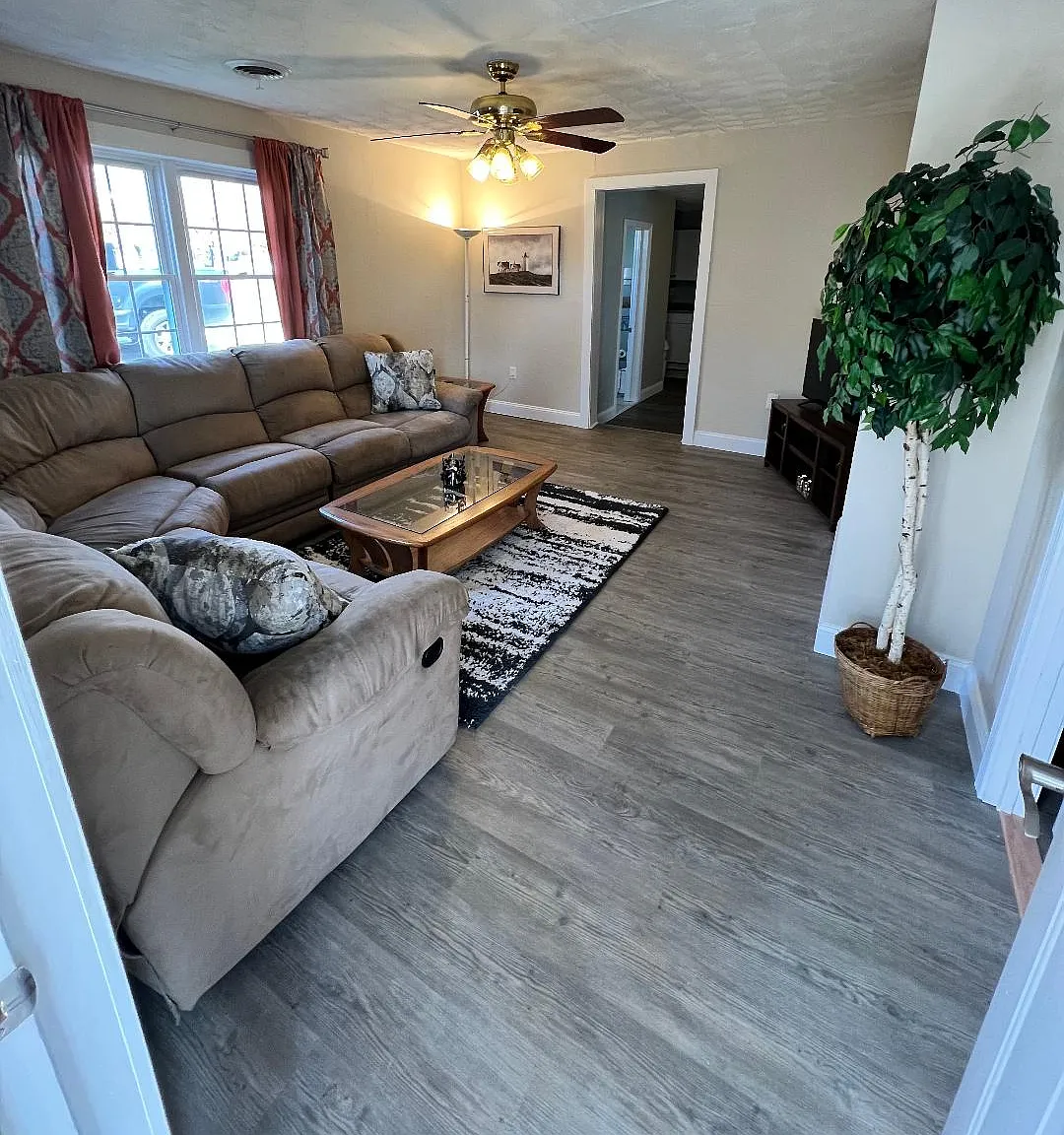 2 bed, 912 sqft, $1,400 — Photo 3