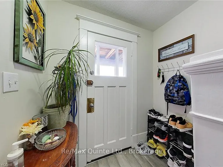 218 Coleman St — Photo 6