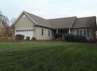 702 Carrick Ct NW, Conover, NC 28613