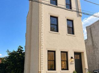 2221 N Uber St, Philadelphia, PA 19132