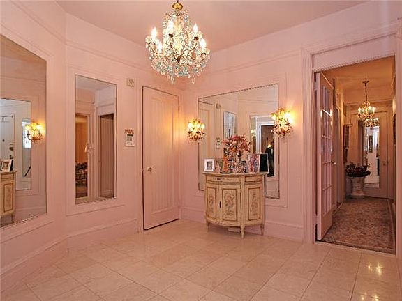 4th image of 525 W 238th St APT 2j