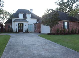 9524 Cabernet Dr, Baton Rouge, LA 70817