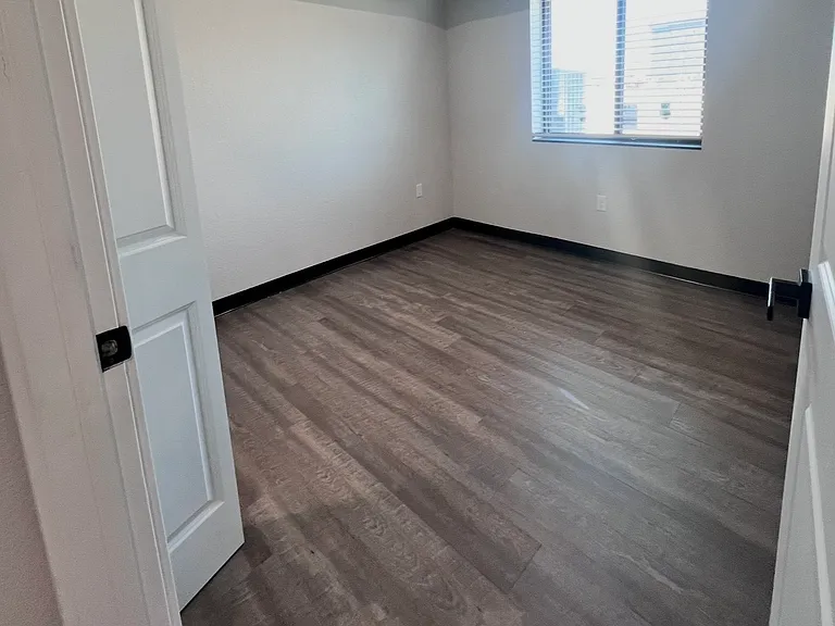 1808 S 7th Ave #99 — Photo 11