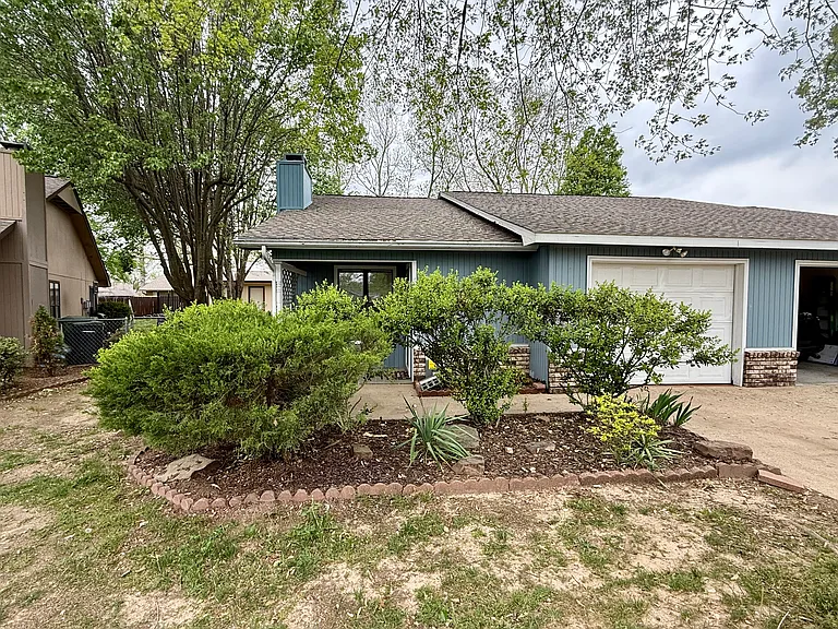930 Century Dr — Photo 25