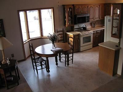 3rd image of 715 River Ave N
