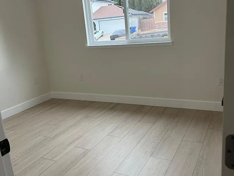 3001 Baylis St — Photo 6
