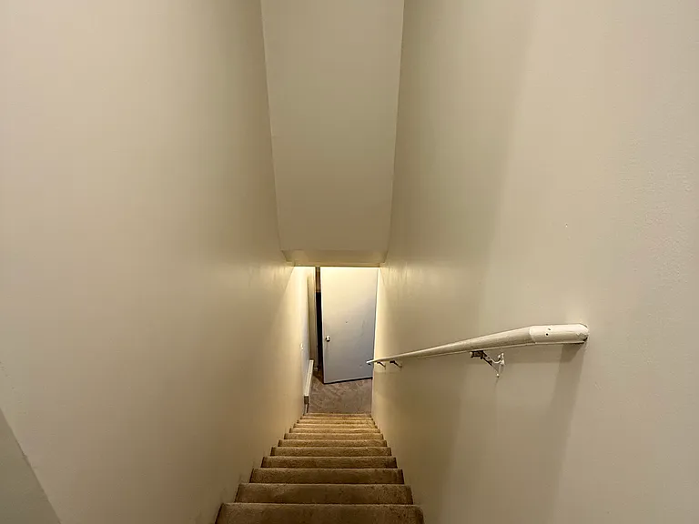 52179 Heatherstone Ave — Photo 30