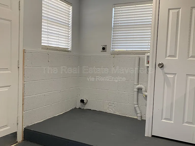 409 Longview Dr #B — Photo 4