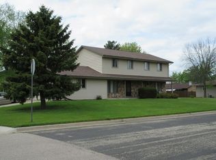 605-607 Margate Dr, Janesville, WI 53546