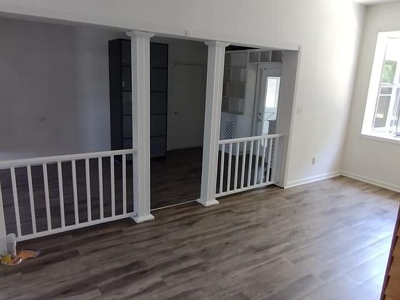 3rd image of 225 NE Prima Vista Blvd