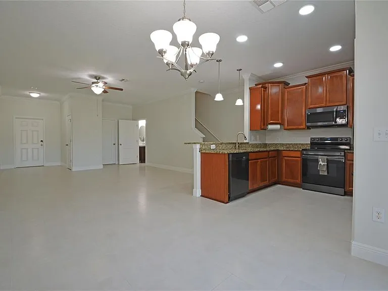 11925 Greengate Dr — Photo 11