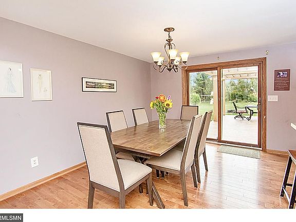 5th image of 839 Maud Rd